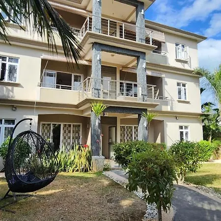 Number 7, 2Nd Floor, Pebble Bay Apartments With Garden View Grand Baie Exterior photo