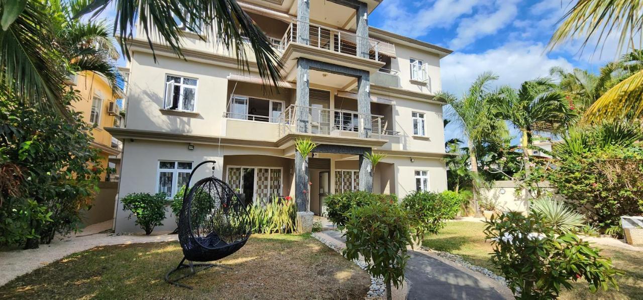 Apartment Number 7, 2nd Floor, Pebble Bay With Garden View *
