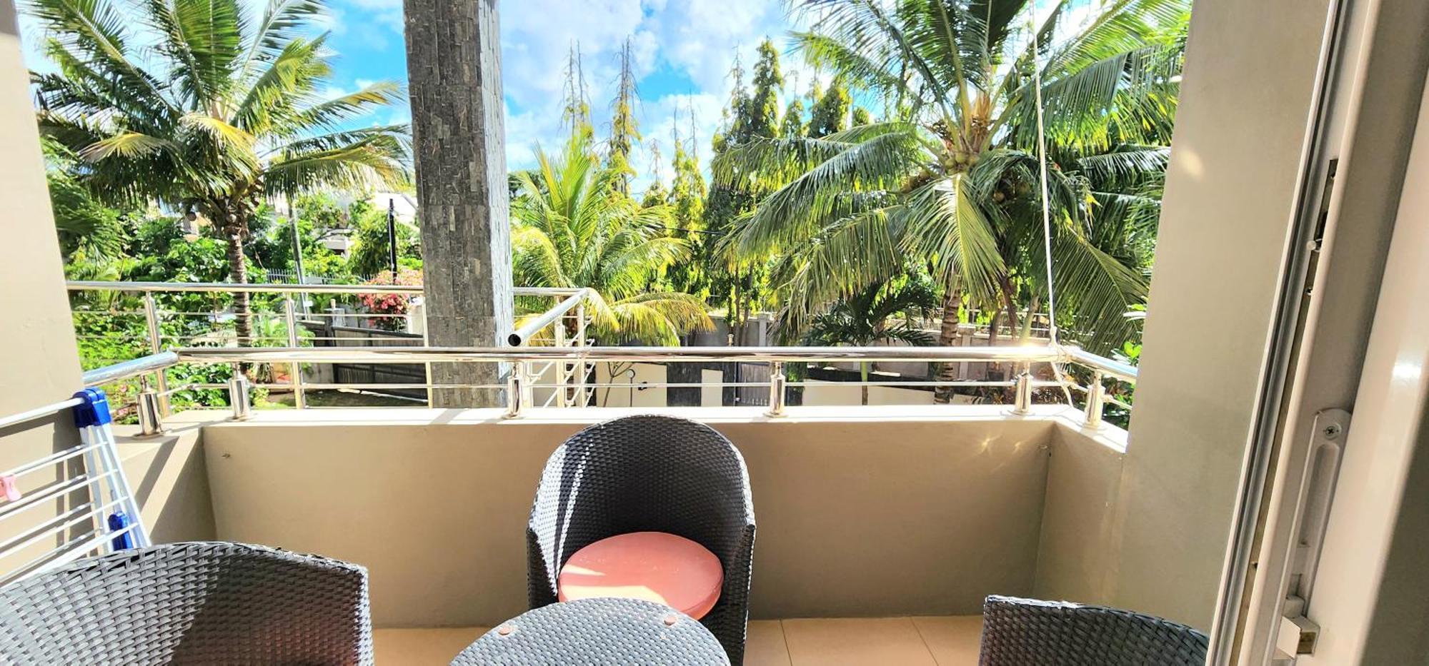 Number 7, 2nd Floor, Pebble Bay With Garden View Apartment Grand Baie